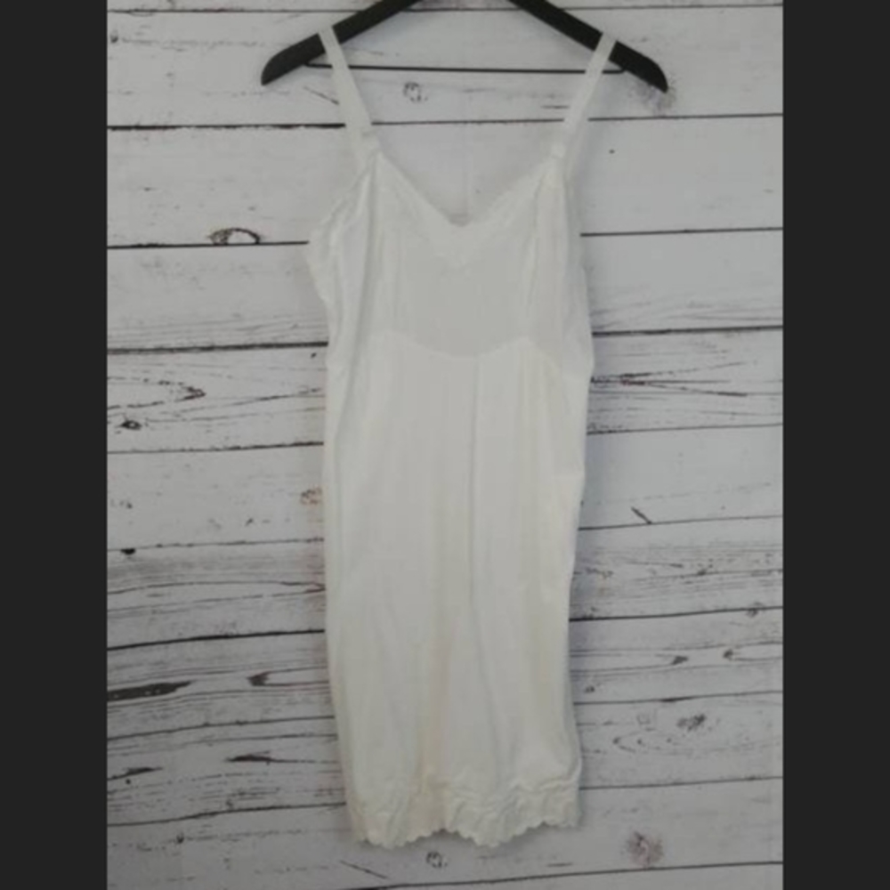 Vintage Movie Star‎ White Nylon Slip